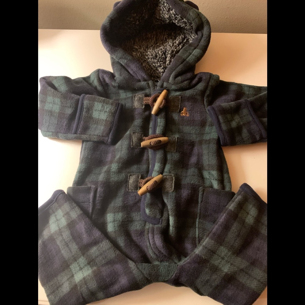 Gap 3-6m one piece warm!